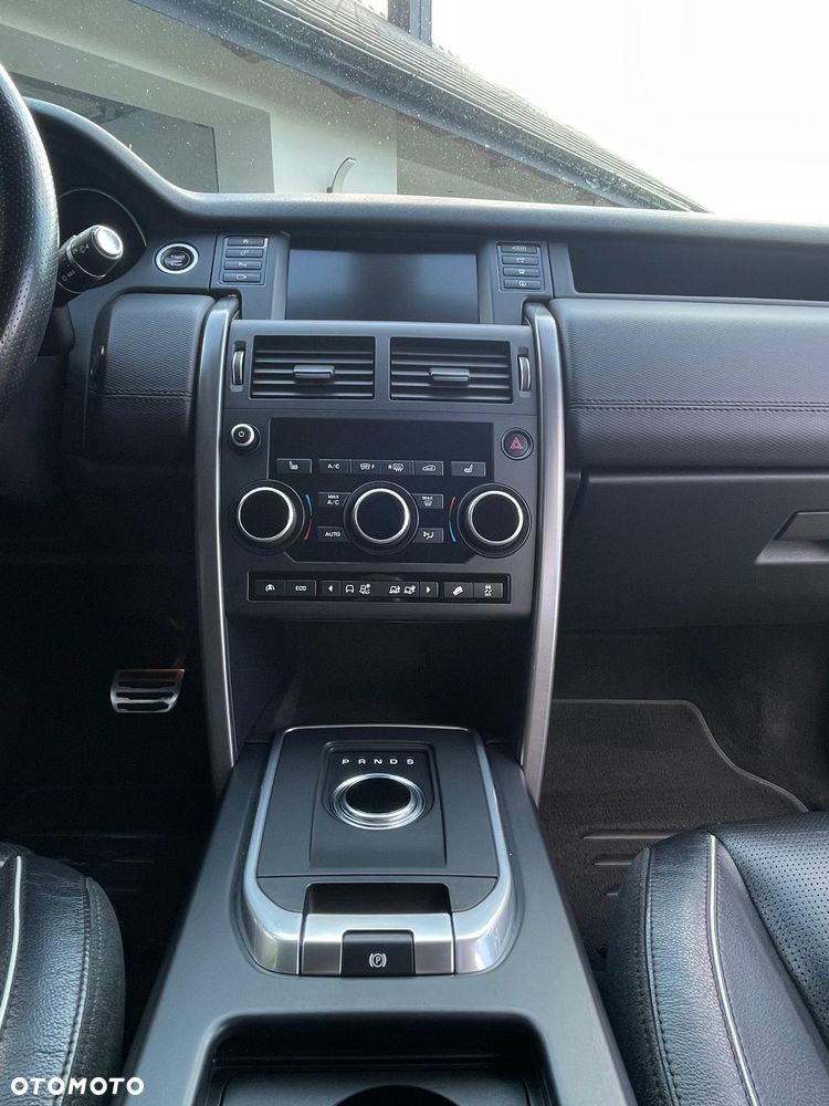 Land Rover Discovery Sport 2.0 D180 R-Dynamic HSE - 25