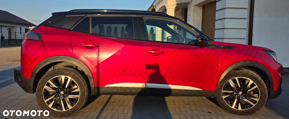 Peugeot 2008 BlueHDi 130 EAT8 GT - 4