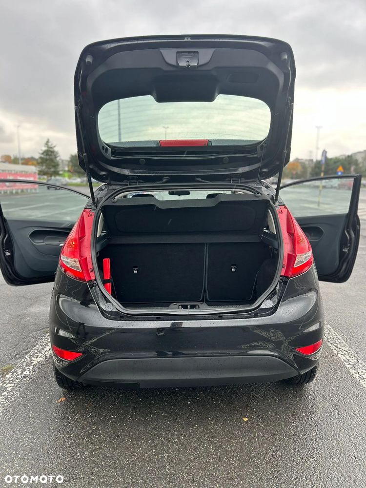 Ford Fiesta - 9