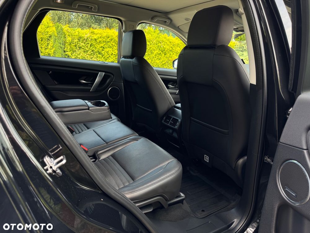 Land Rover Discovery Sport - 23