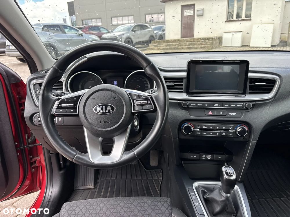 Kia Ceed 1.4 T-GDI M - 13