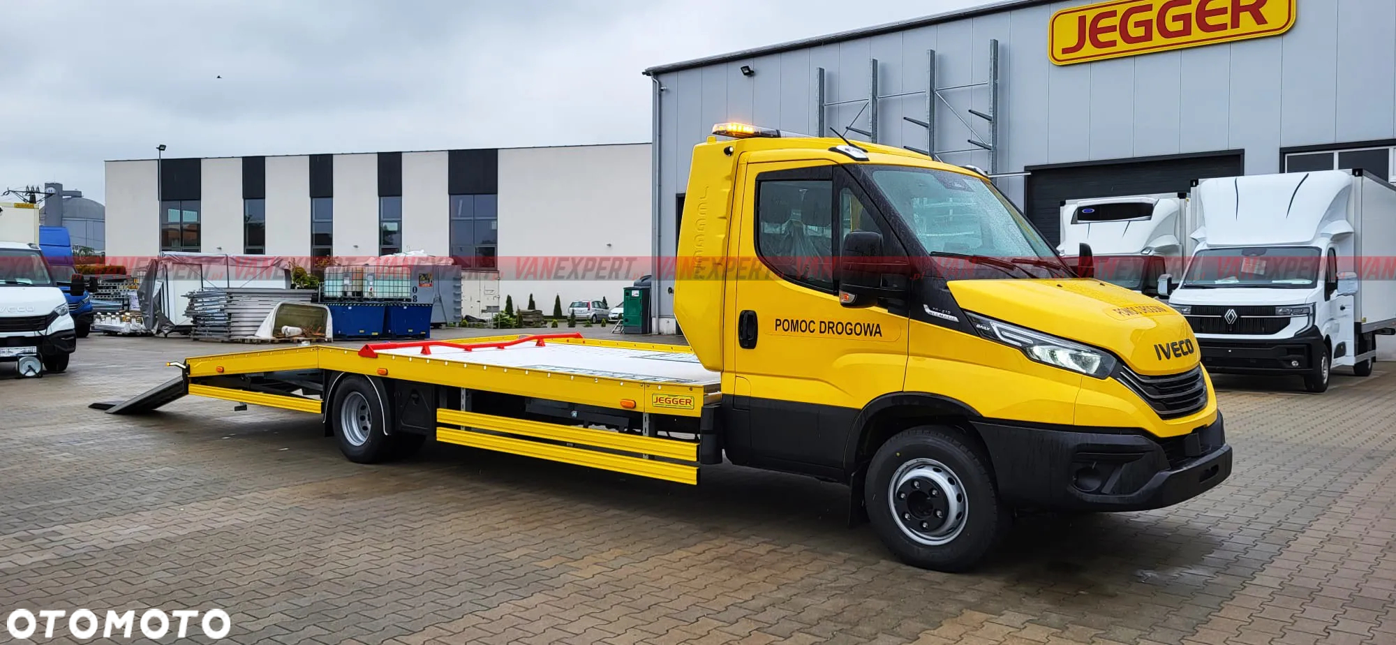 Iveco Daily 70C21H A8 P Laweta z zapadniami - 12