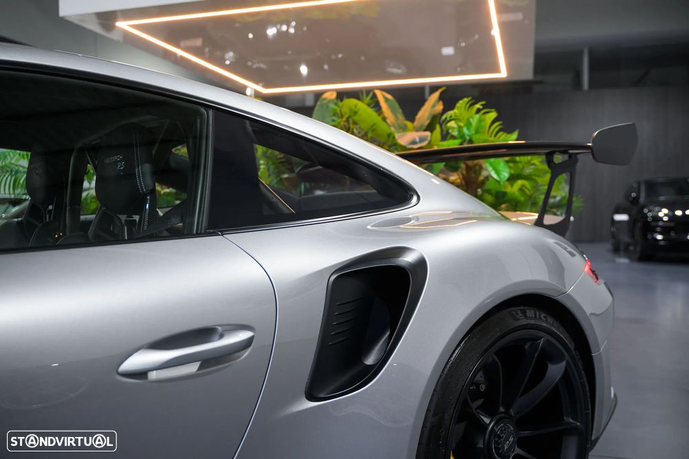 Porsche 911 (991) GT3 RS PDK - 12