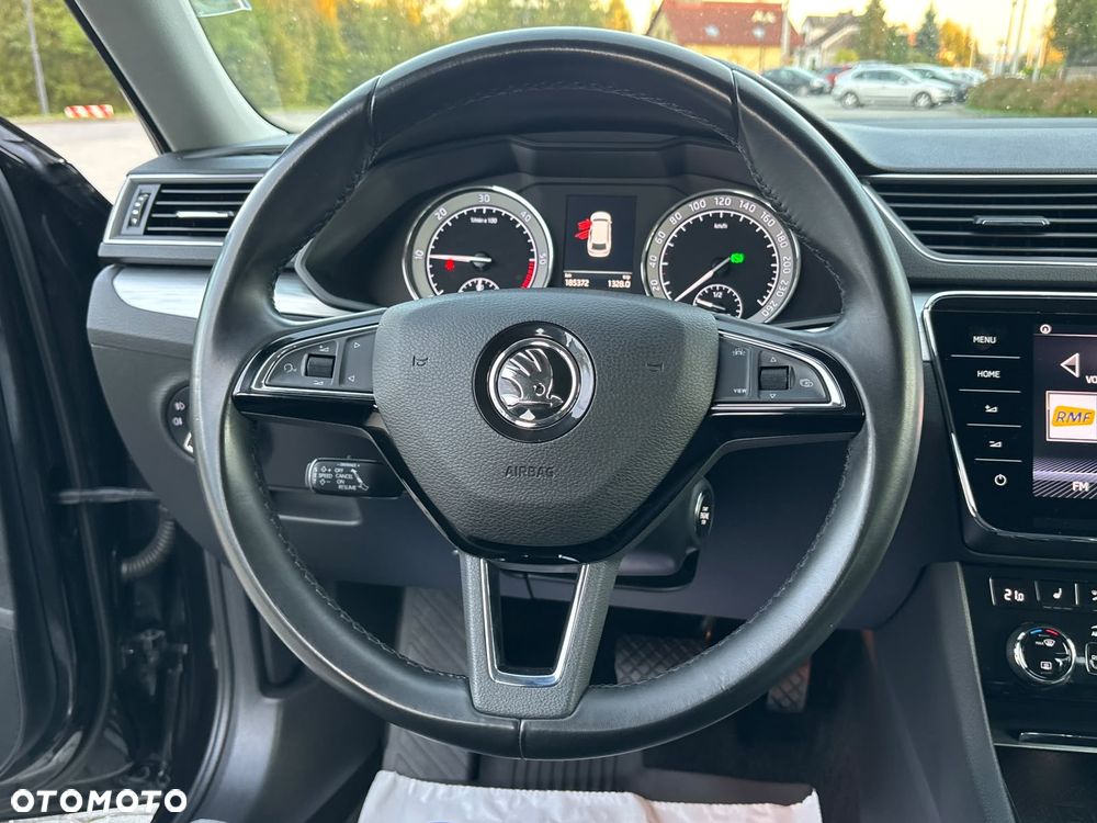 Skoda Superb 2.0 TDI DSG Premium Edition - 15