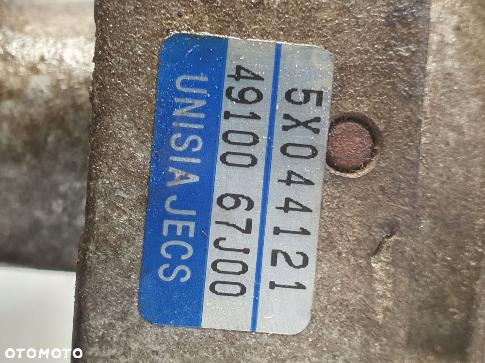 Suzuki Grand Vitara II 1.9 DDIS POMPA WSPOMAGANIA 4910067J00 - 2