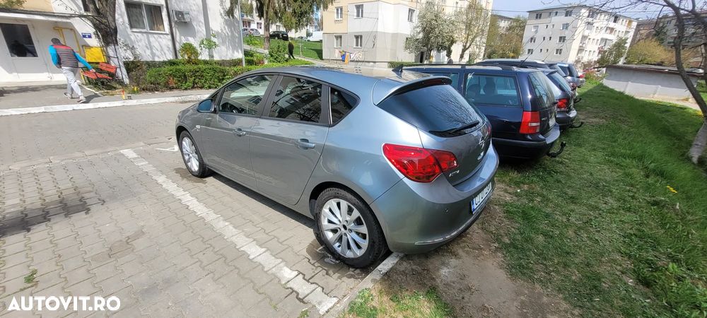 Opel Astra 1.7 CDTI ECOTEC ECOFlex Start/Stop Cosmo - 5