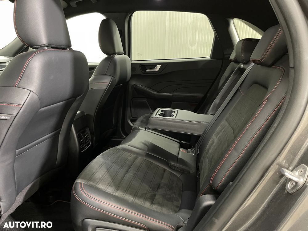 Ford Kuga 2.5 Duratec FHEV 4x4 ST-LINE X - 11