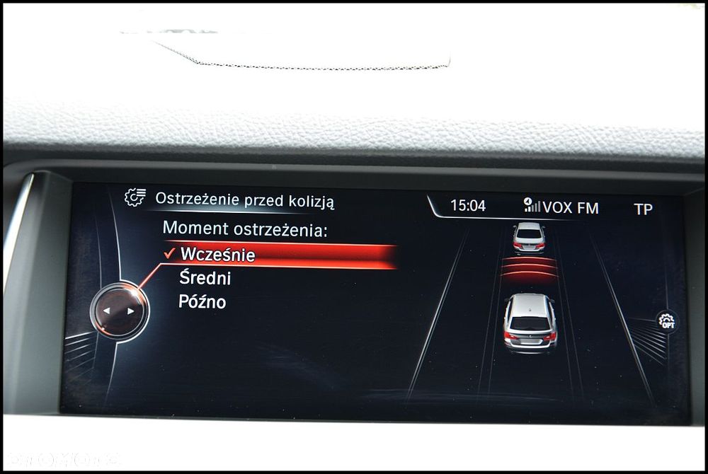 BMW Seria 5 520d - 32