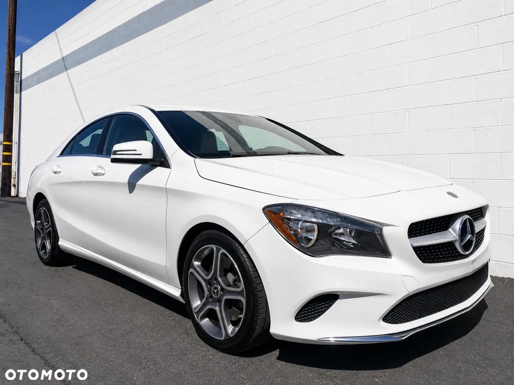 Mercedes-Benz CLA 250 4-Matic AMG Line - 1