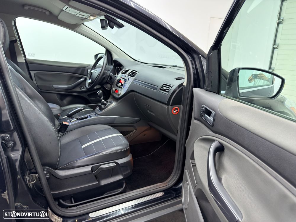 Ford Kuga 2.0 TDCi Titanium - 14