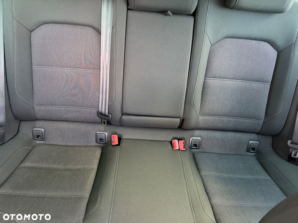 Volkswagen Passat 2.0 TDI BMT Comfortline - 23