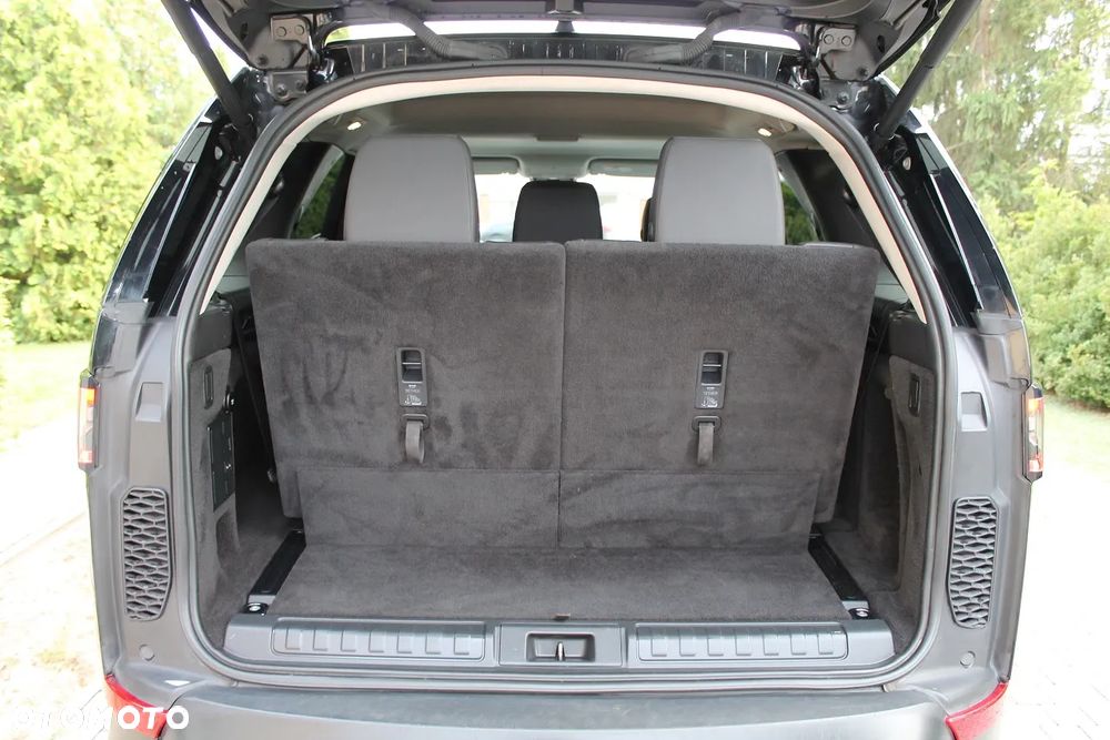 Land Rover Discovery 3.0 Td6 SkyView Edition - 29