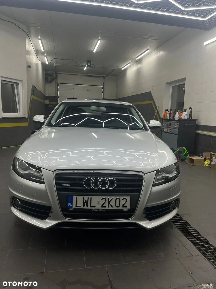 Audi A4 - 1