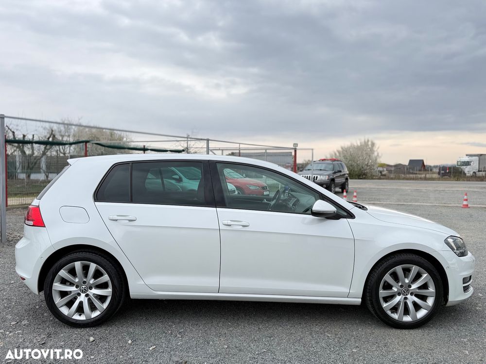 Volkswagen Golf 1.4 TSI Exclusive - 25