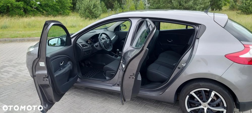 Renault Megane 1.6 16V Limited - 9