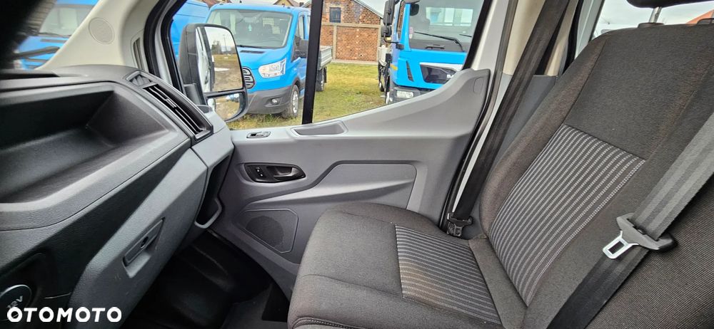 Ford Transit - 18