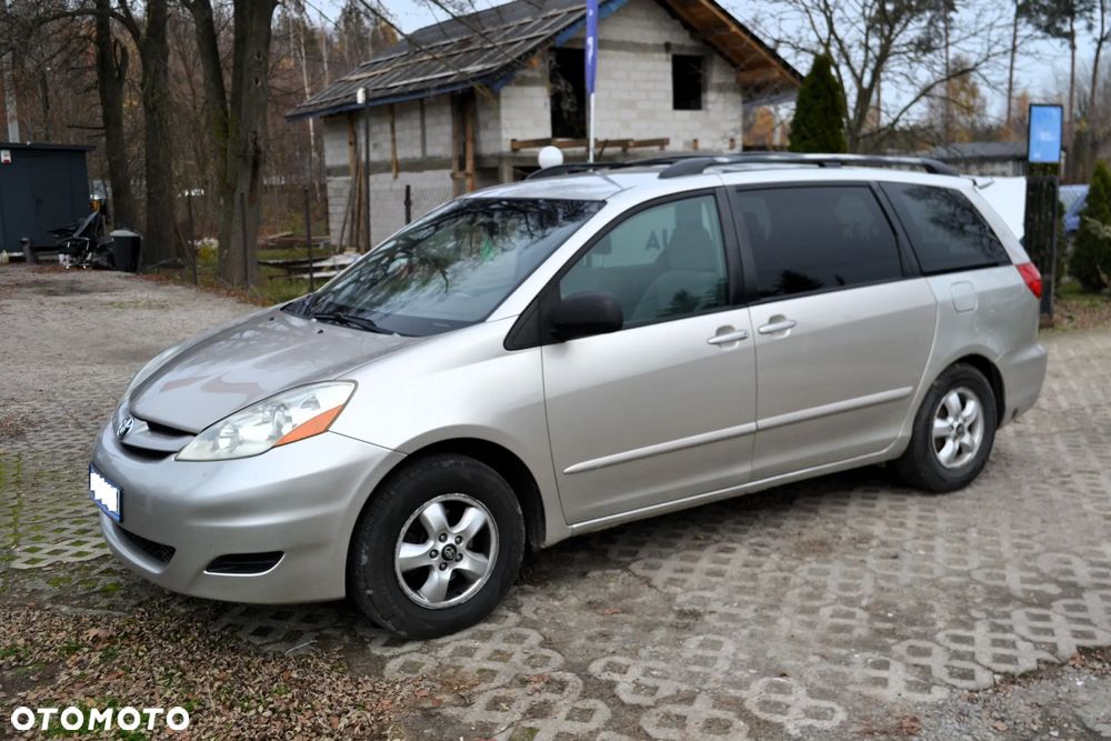 Toyota Sienna 3.3 LE AWD - 15