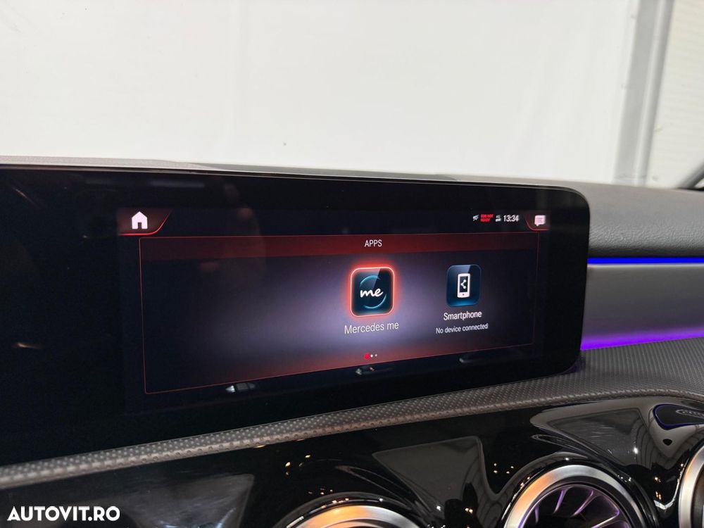 Mercedes-Benz A 180 7G-DCT AMG Line - 16