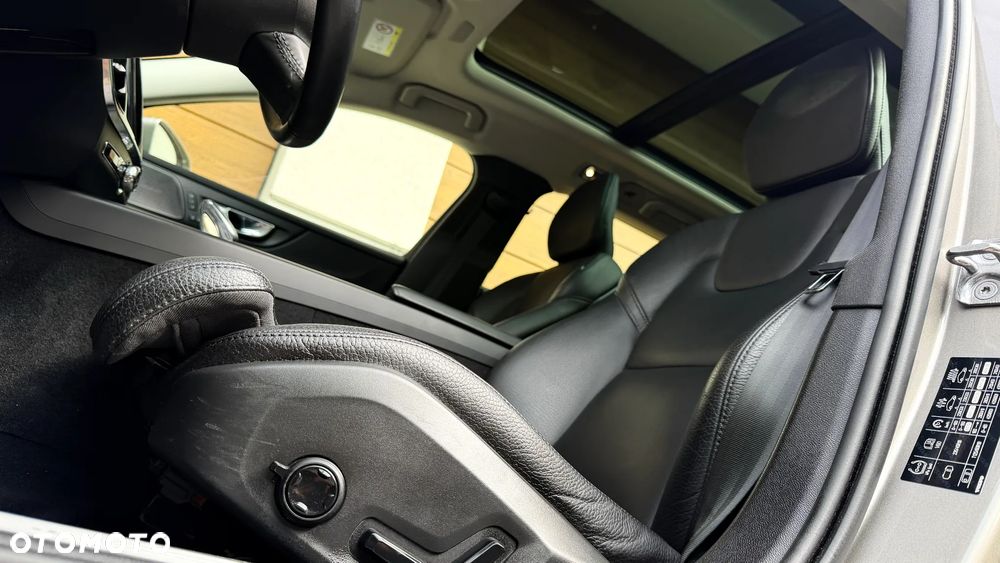 Volvo V60 B3 B DKG Inscription - 19