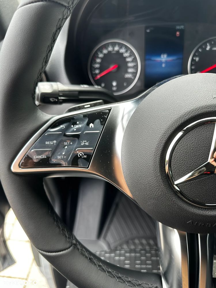 Mercedes-Benz Sprinter - 18
