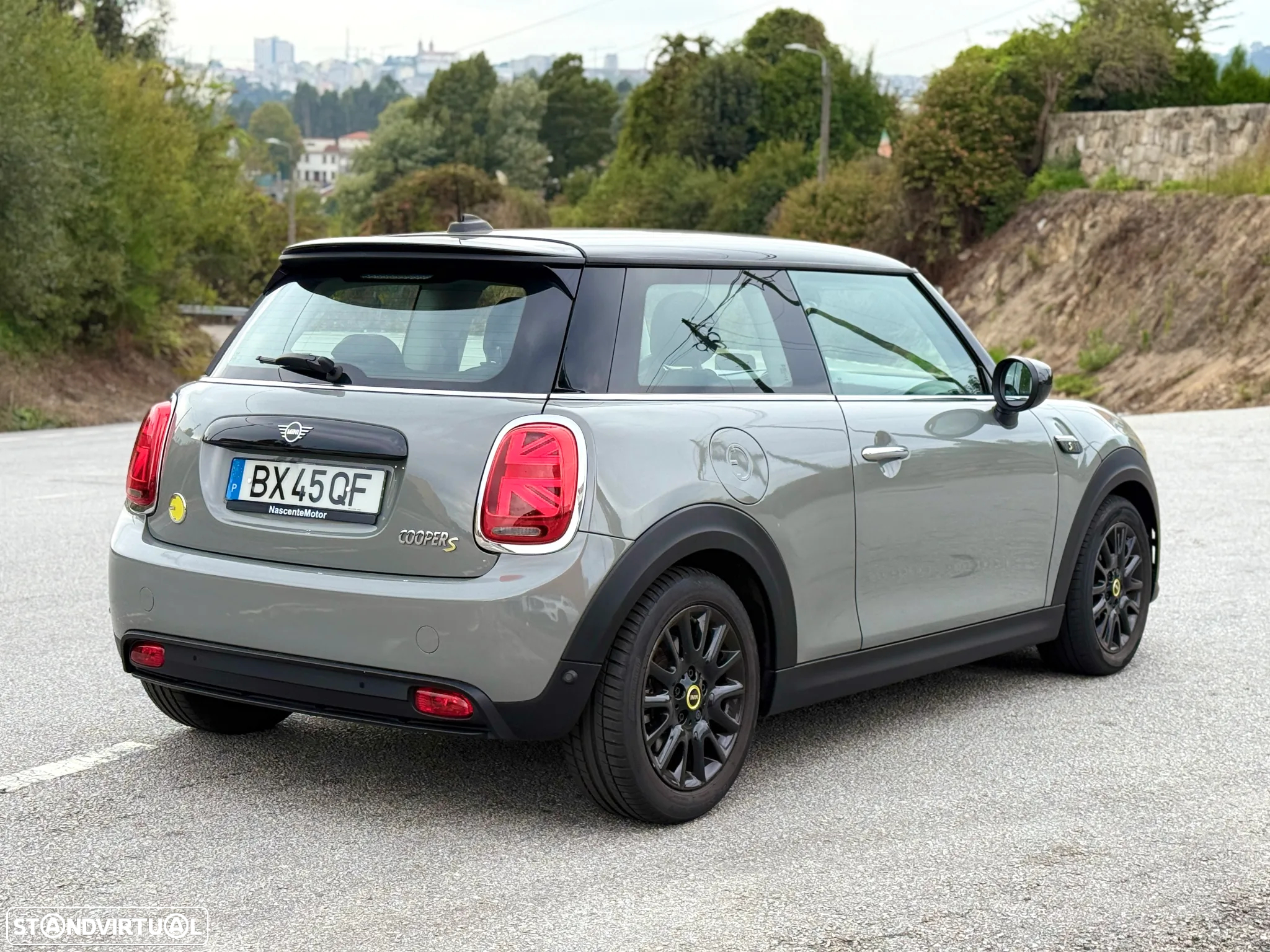 MINI 3 Portas Cooper SE Yours - 18