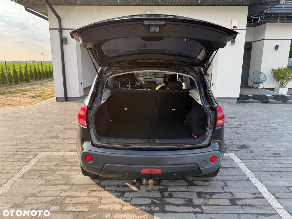 Nissan Qashqai ver-2-0-dci-tekna-premium - 6