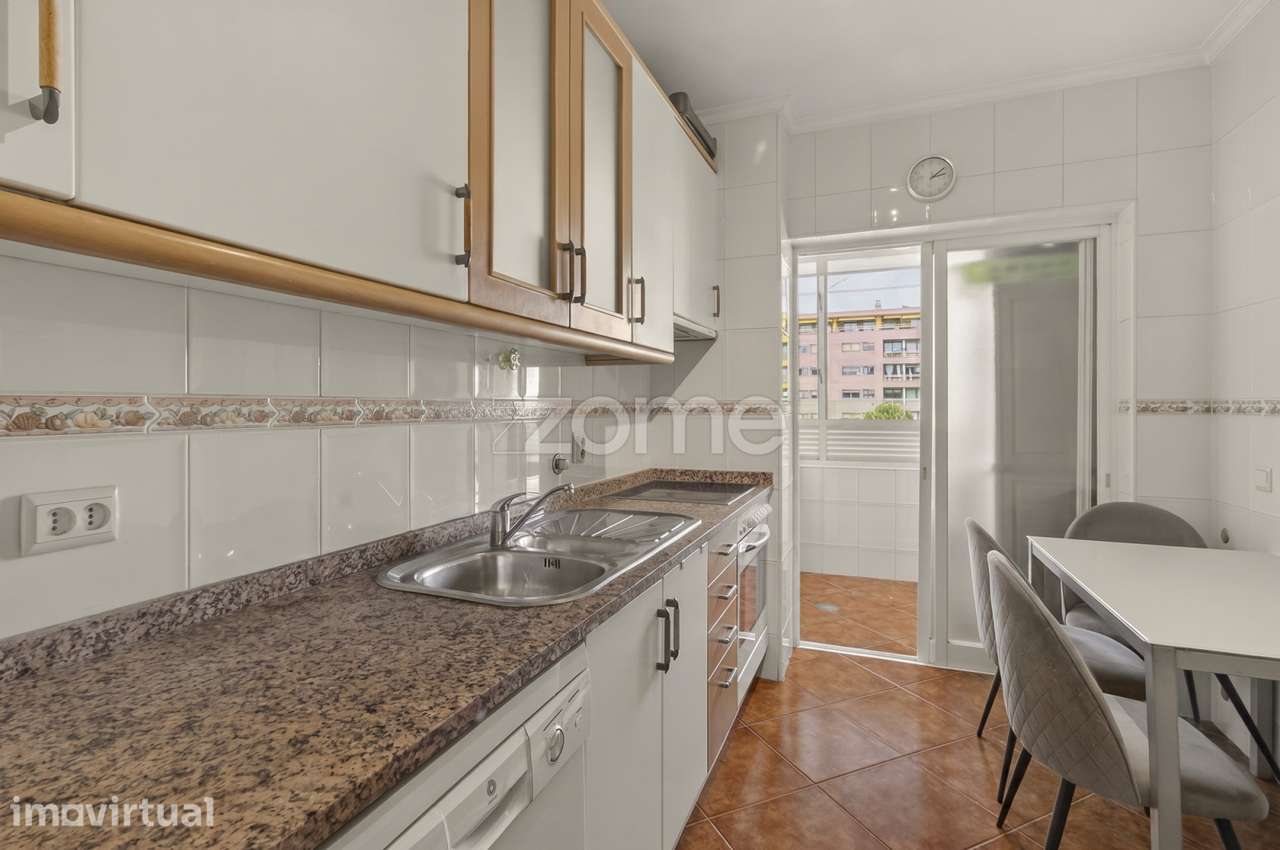 Apartamento T1+1 com metro à porta, Vilar de Andorinho - Grande imagem: 3/15