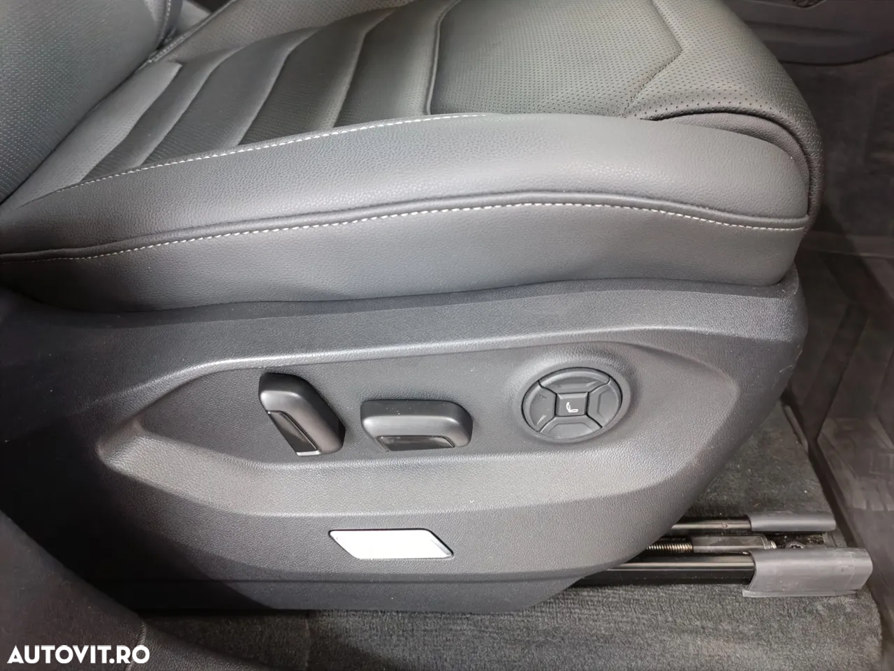 Volkswagen Touareg V8 TDI R-Style - 15