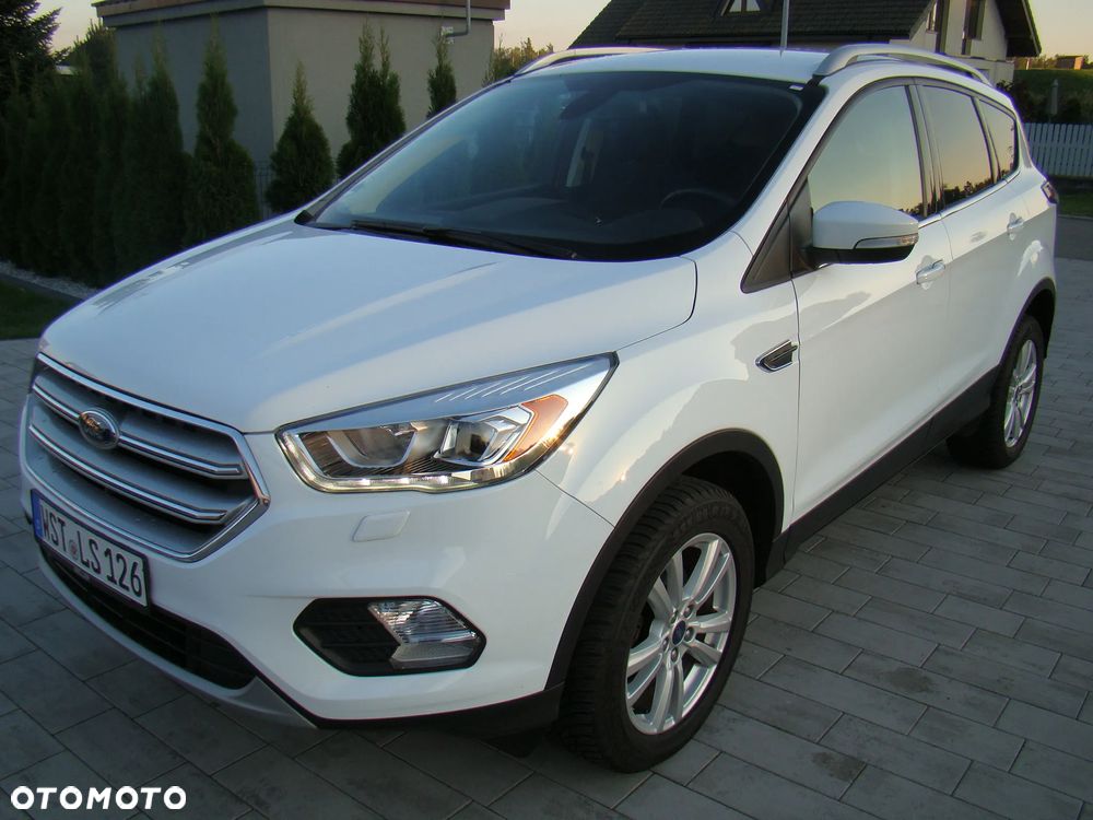 Ford Kuga 1.5 EcoBoost TITANIUM - 5