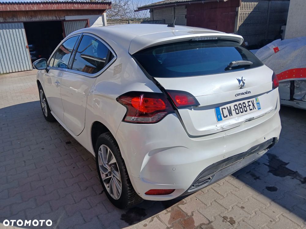 Citroën DS4 e-HDi 110 Chic - 5