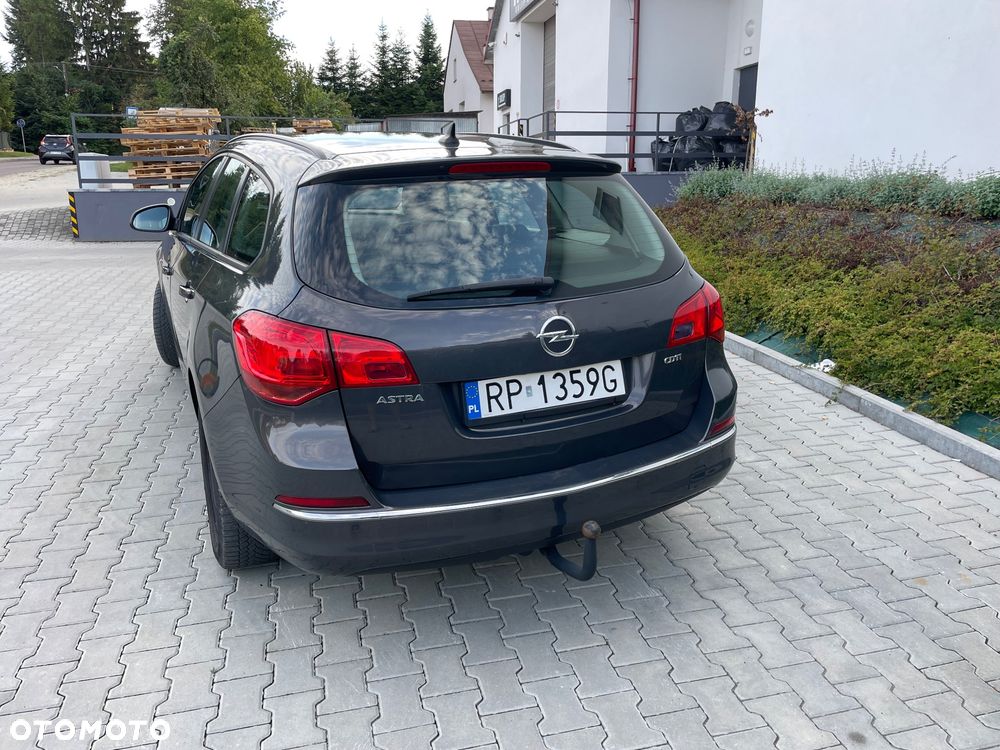 Opel Astra 1.6 CDTI Sport - 4