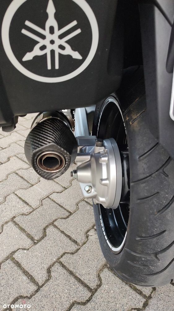 Yamaha FJR - 23