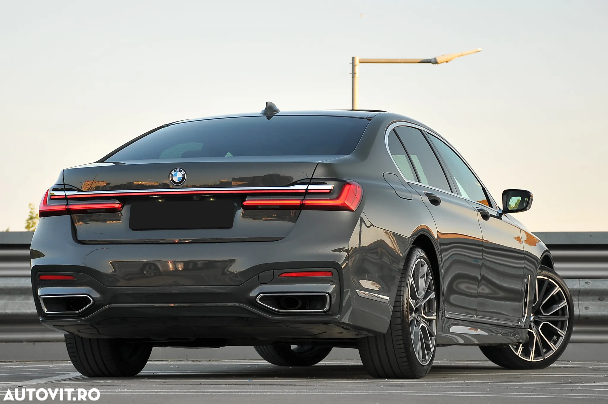 BMW Seria 7 730d - 11