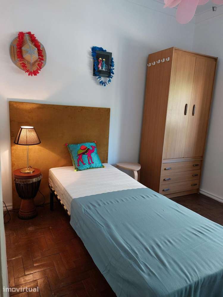 Quarto - localizado em Pontinha Lisbon - Grande imagem: 2/6