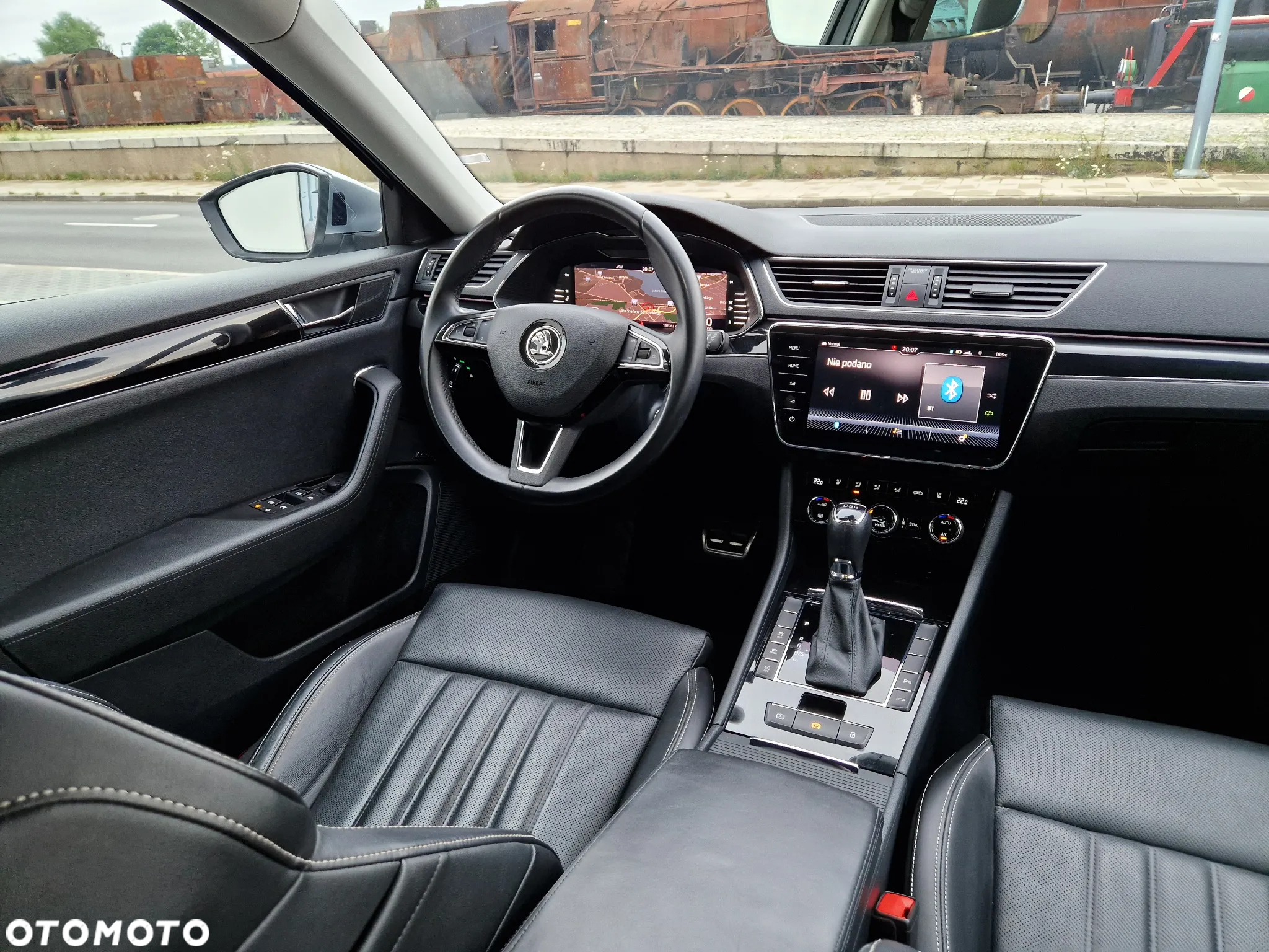 Skoda Superb 2.0 TSI L&K DSG - 8
