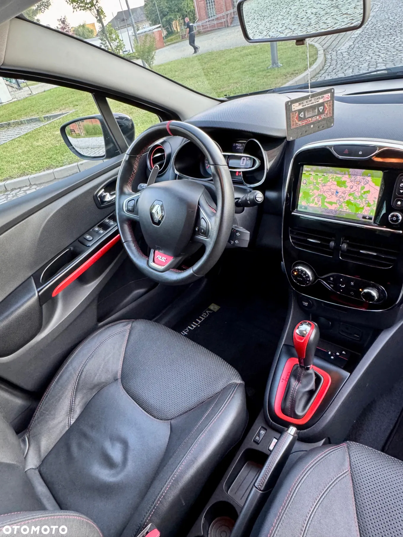 Renault Clio 1.6 R.S.Trophy 220 EDC - 26