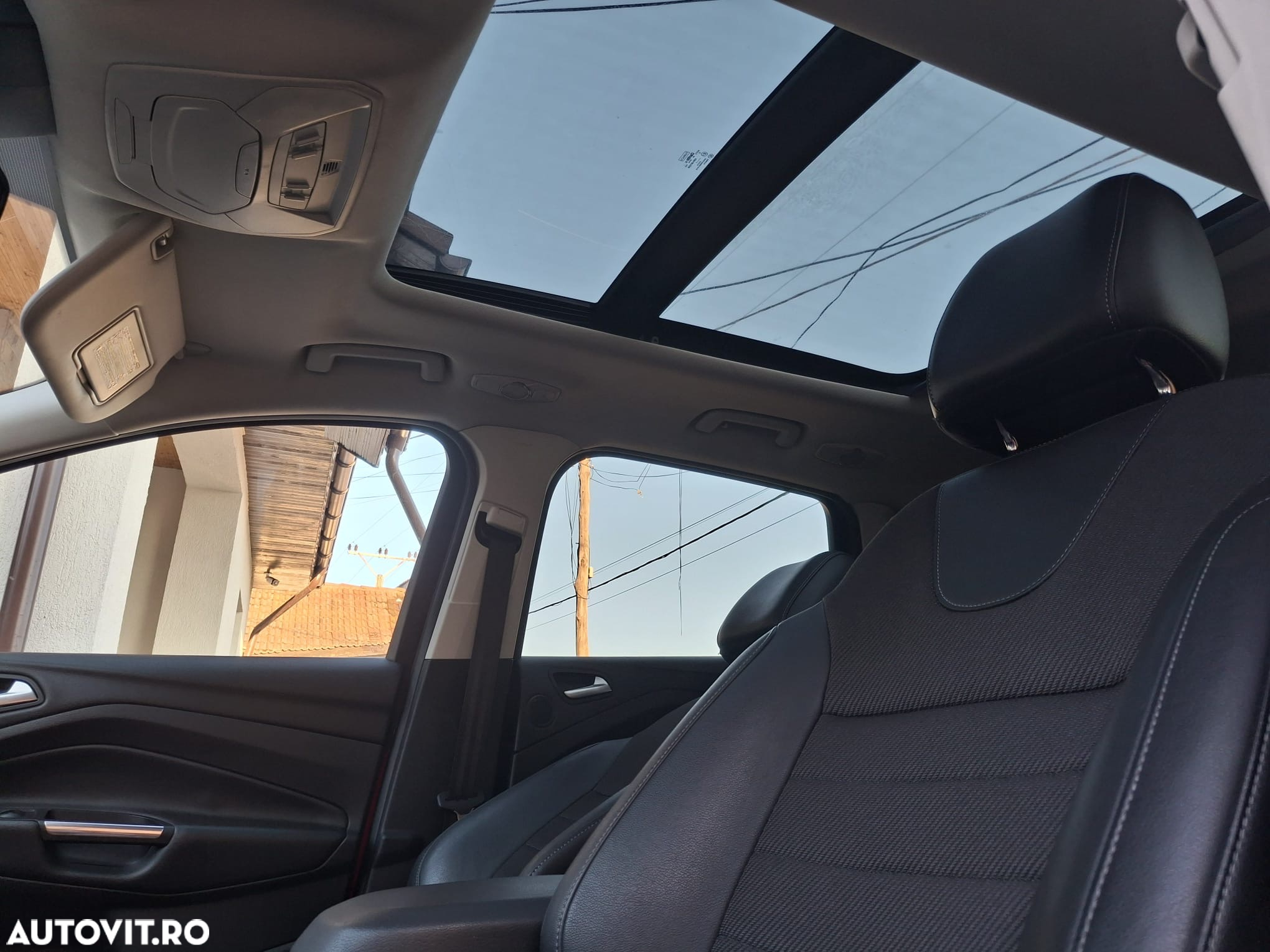Ford Kuga 2.0 TDCi 4x4 Aut. Titanium - 8