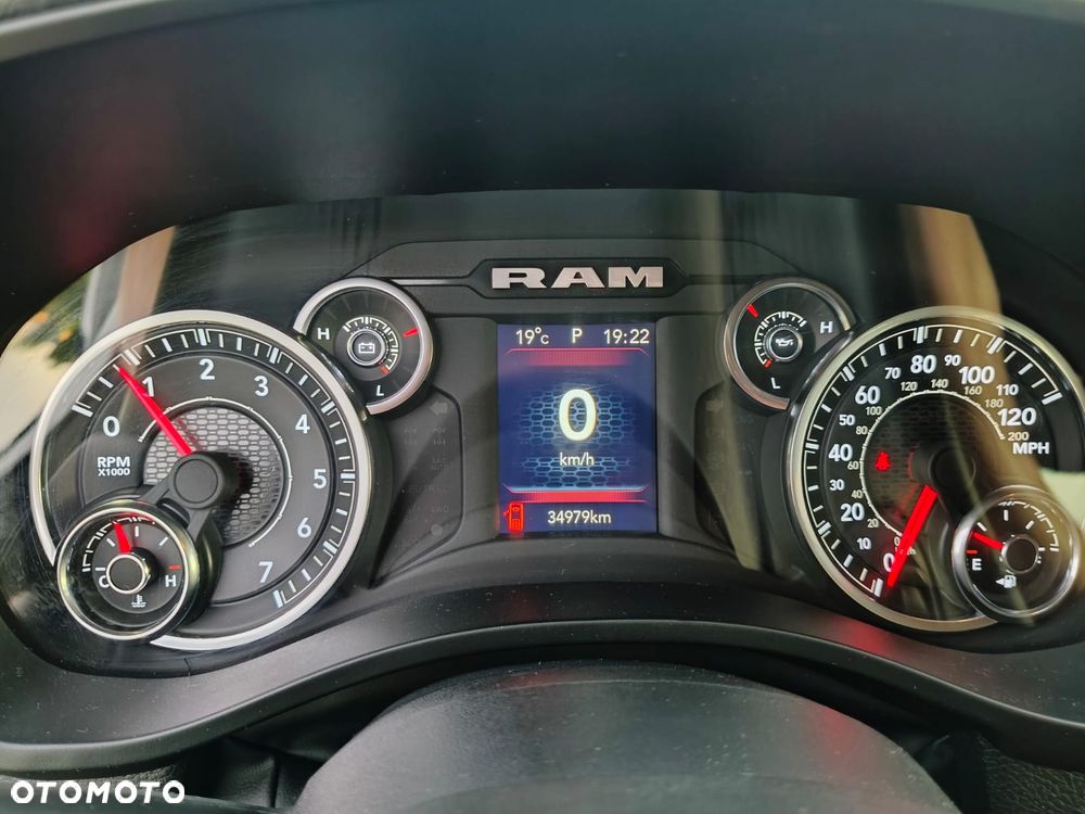 RAM 1500 - 7