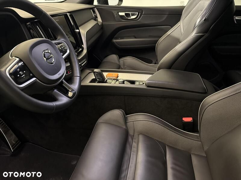 Volvo XC 60 - 11
