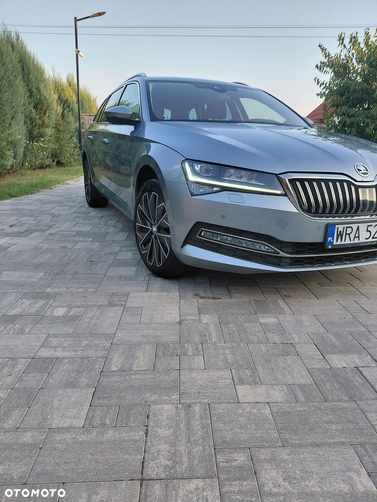 Skoda Superb 2.0 TSI Ambition DSG - 9