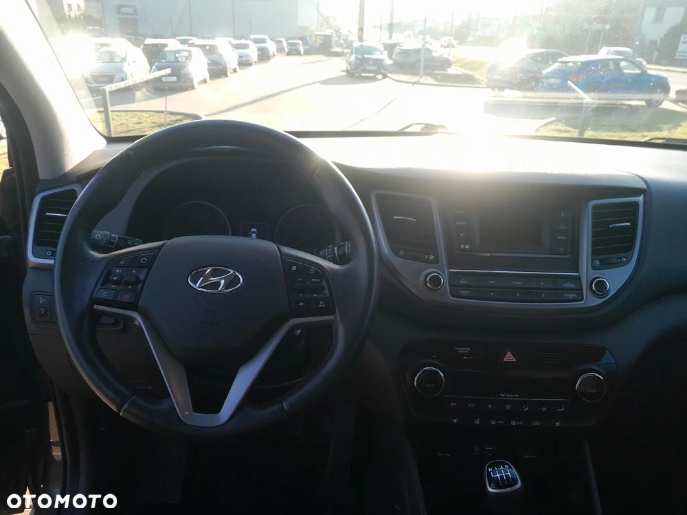 Hyundai Tucson 1.6 GDI BlueDrive GO 2WD - 13