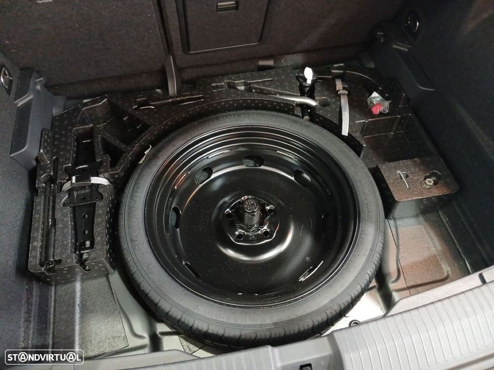 VW T-Roc R 2.0 TSI - 39