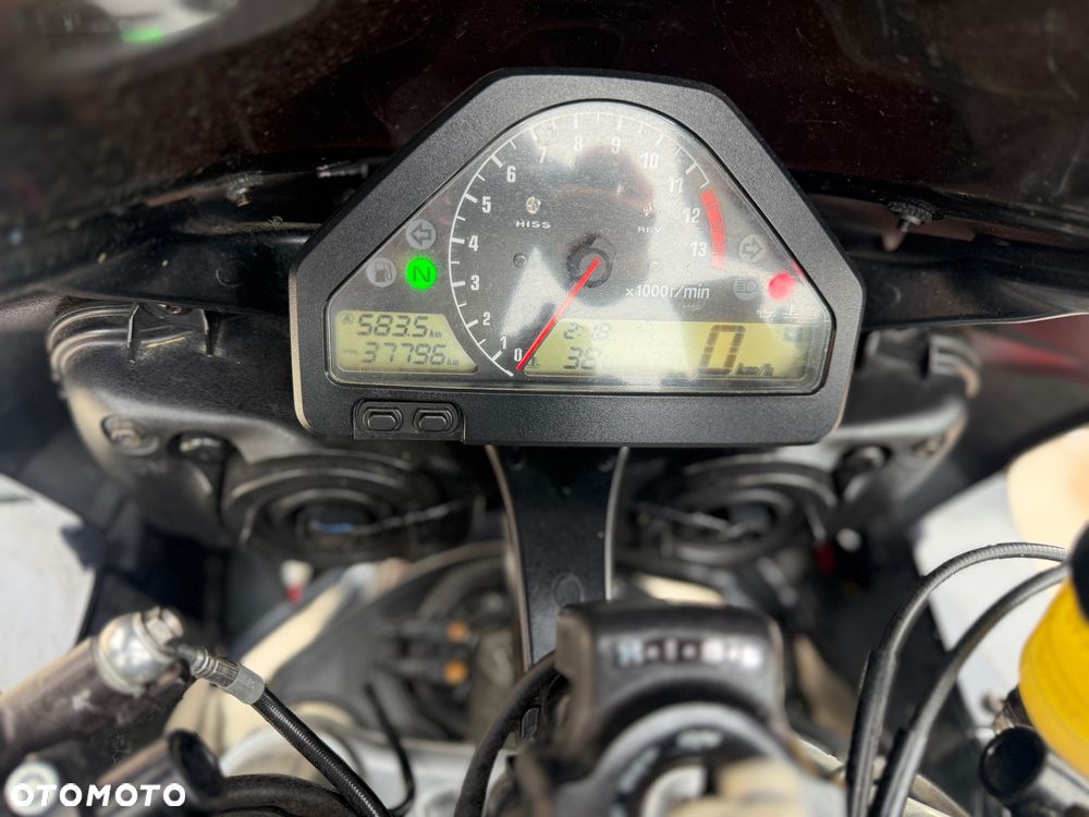 Honda CBR - 27