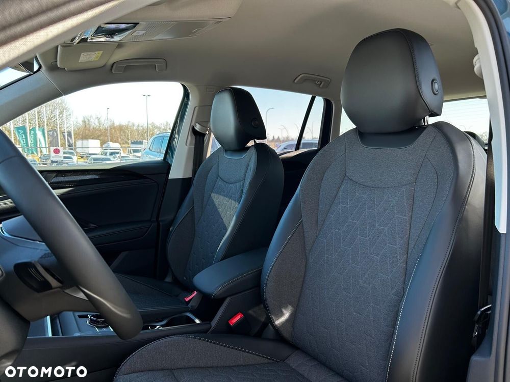 Volkswagen Tiguan - 6