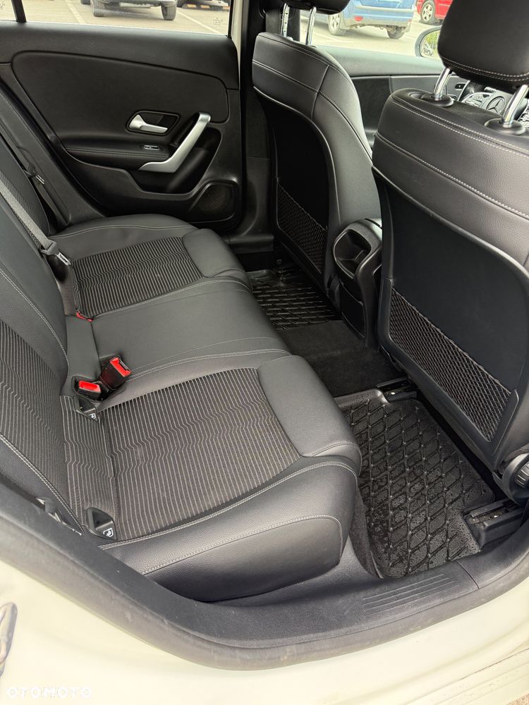 Mercedes-Benz Klasa A 180 d 7G-DCT Edition 2020 - 13