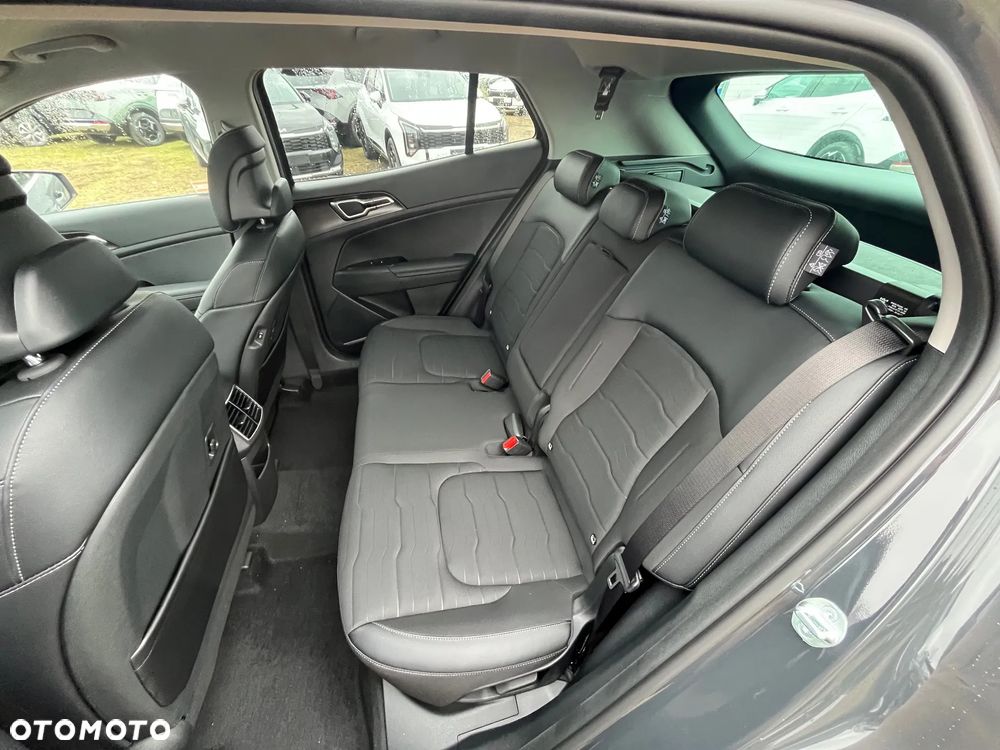 Kia Sportage 1.6 T-GDI HEV Anniversary 4WD - 29