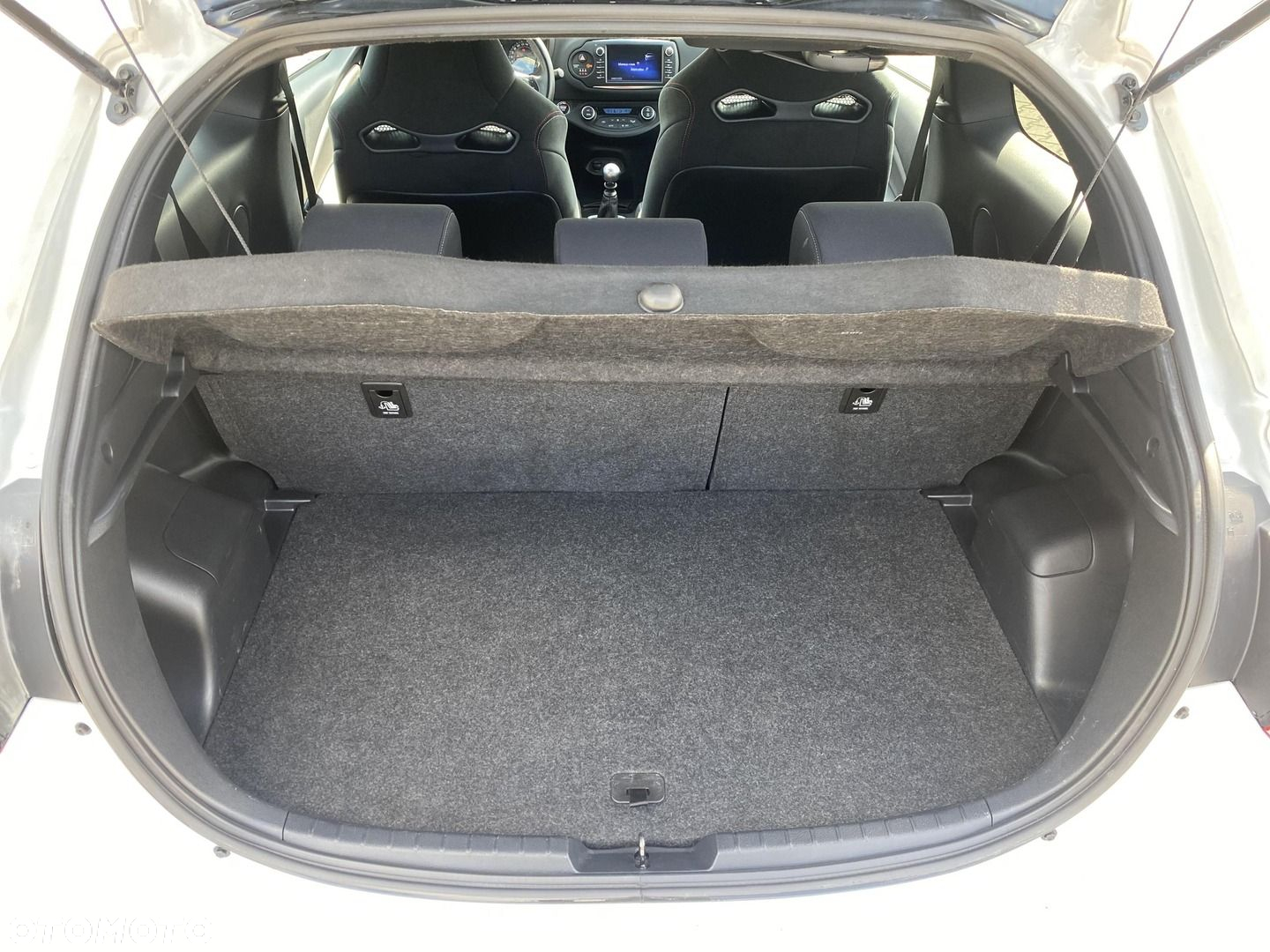 Toyota Yaris 1.8 GRMN - 13