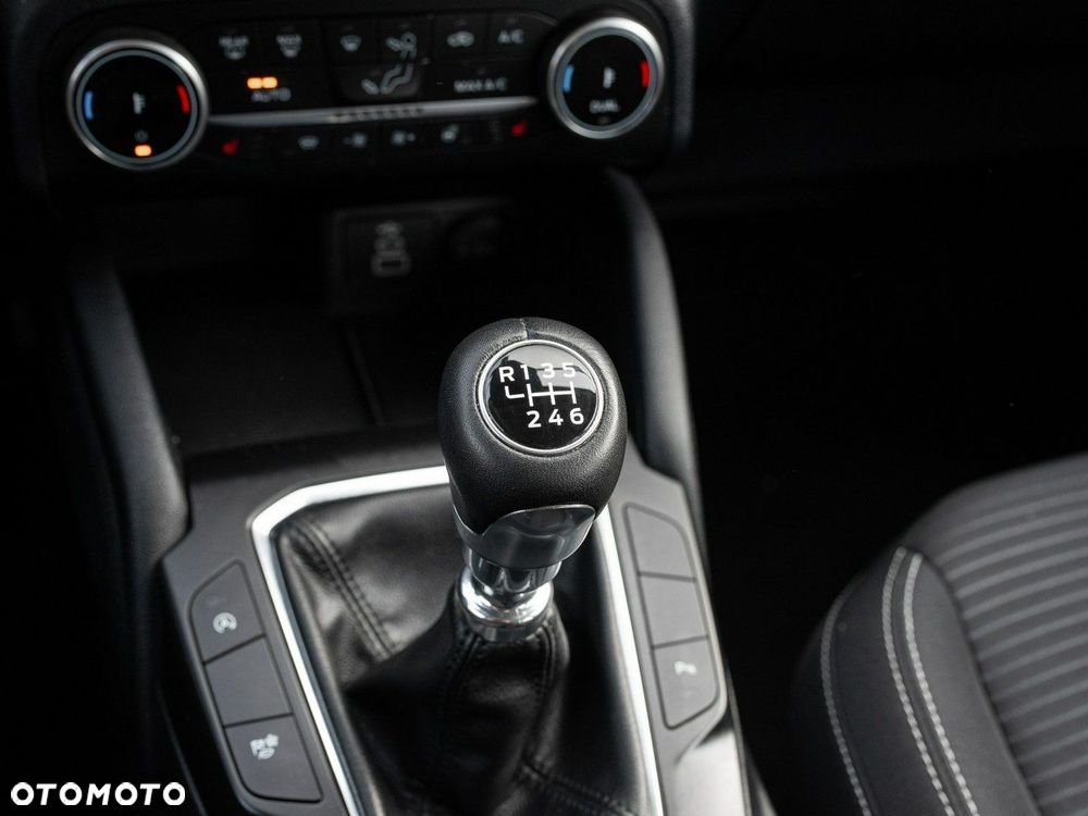 Ford Kuga 1.5 EcoBoost FWD Titanium - 17