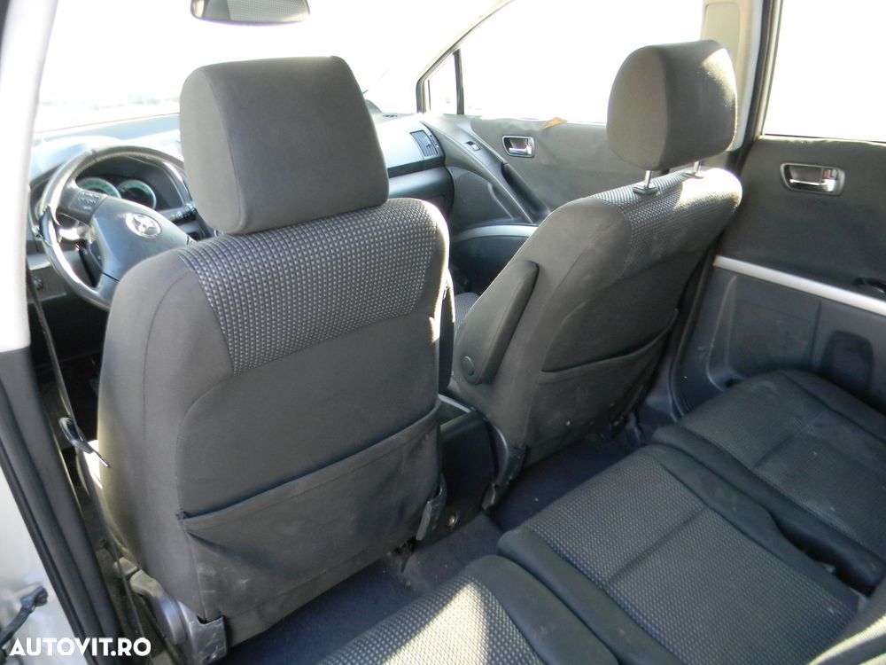 Dezmembrari  Toyota COROLLA verso  2004  > 2009 2.2 D-4D Motorina - 39