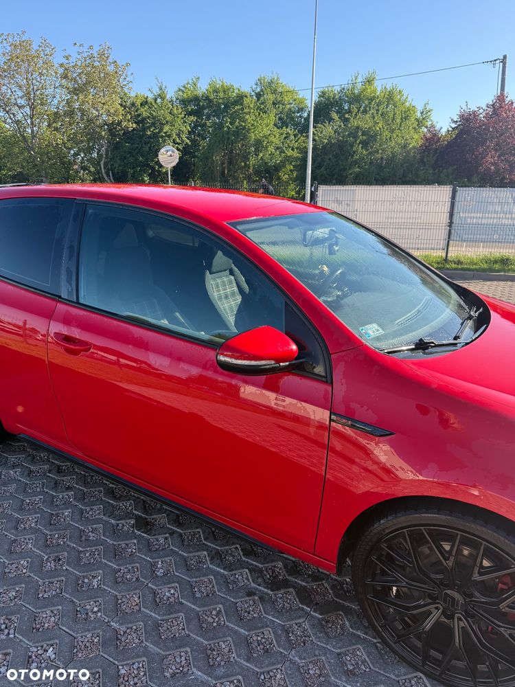 Volkswagen Golf - 4